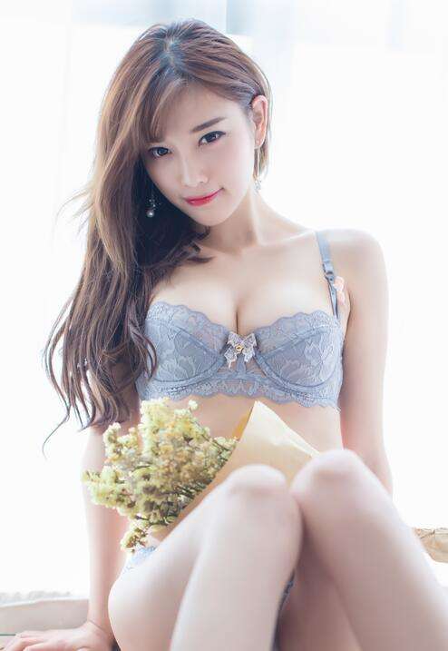 成人午夜視頻一區二區國語